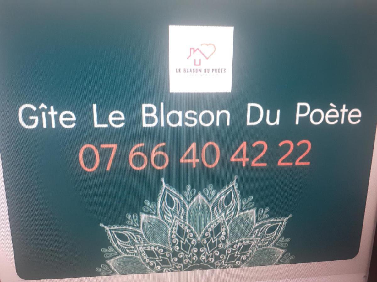 Le Blason Du Poete Mayet ภายนอก รูปภาพ